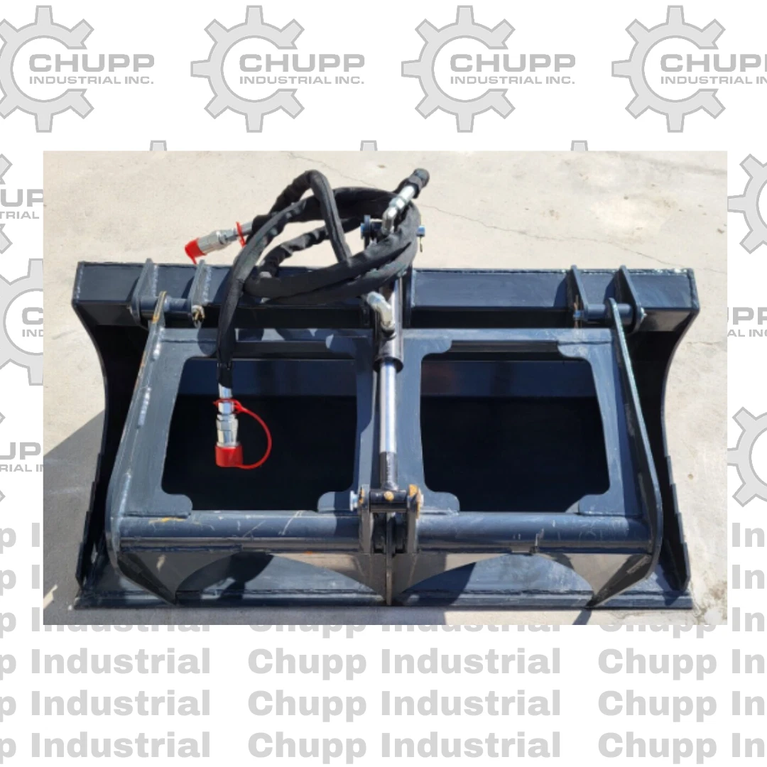 Gray flat-bottom grapple bucket with hydraulic cylinder and red-capped coupler, watermarked