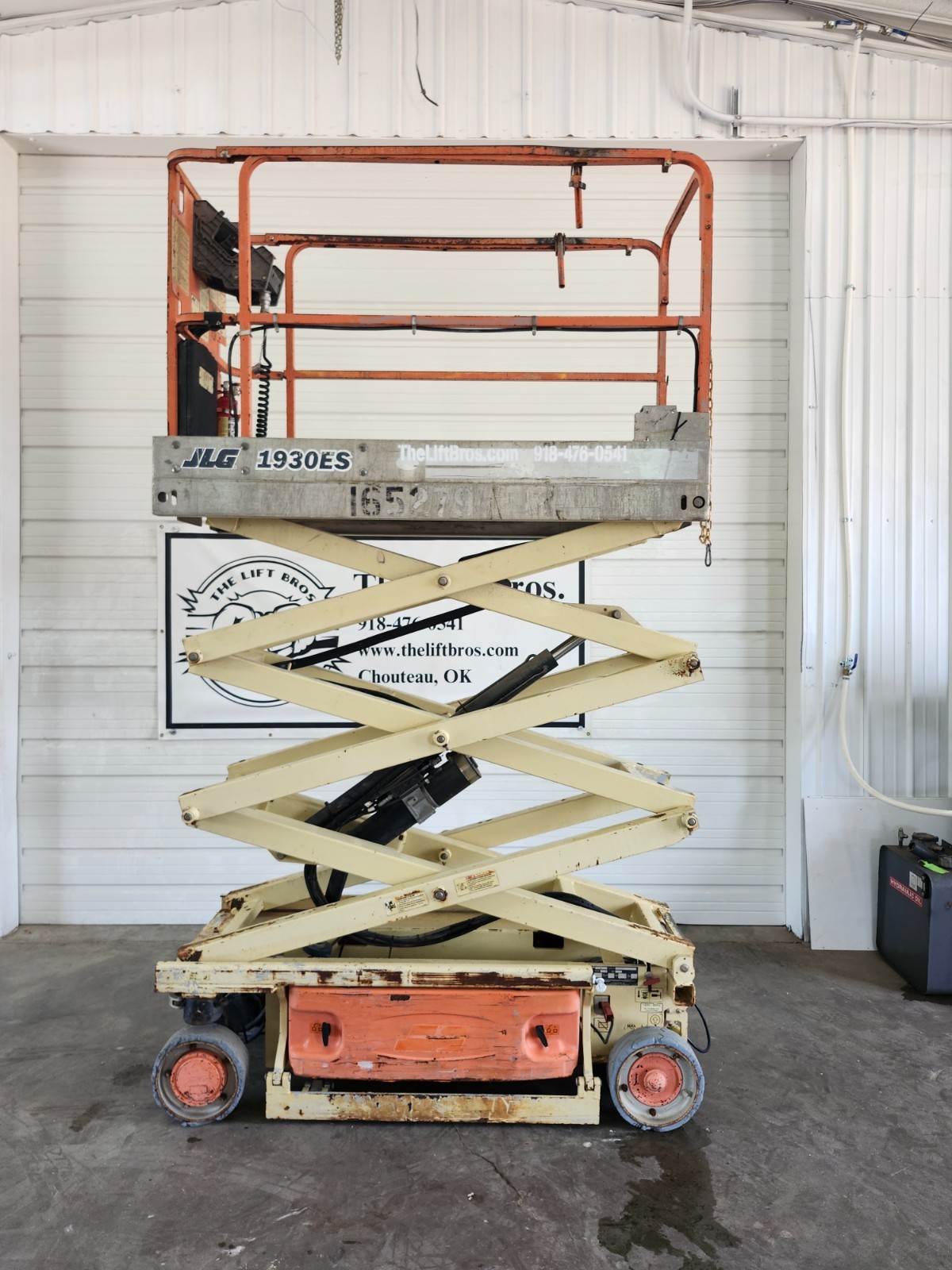 JLG 1930ES 19 ft Electric Scissor Lift #5279
