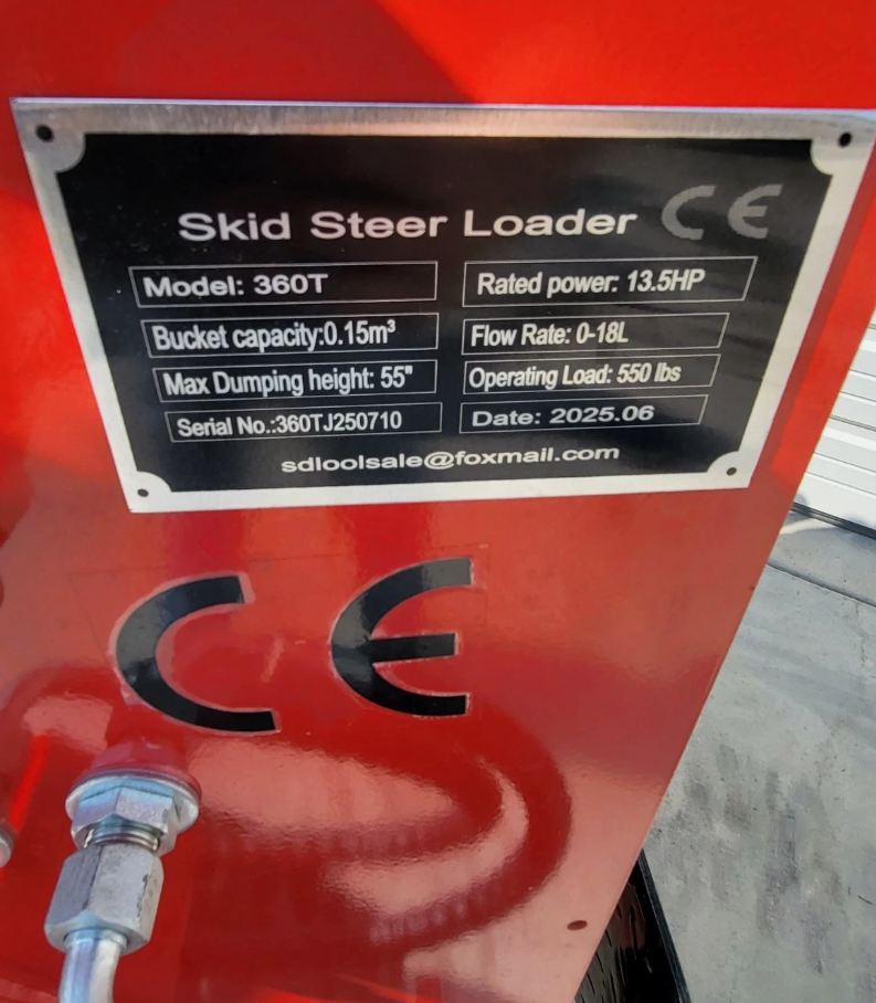 Data plate on the red mini skid steer: Model 360T, 13.5 HP, 0.15 m3 bucket capacity, 550 lb operating load