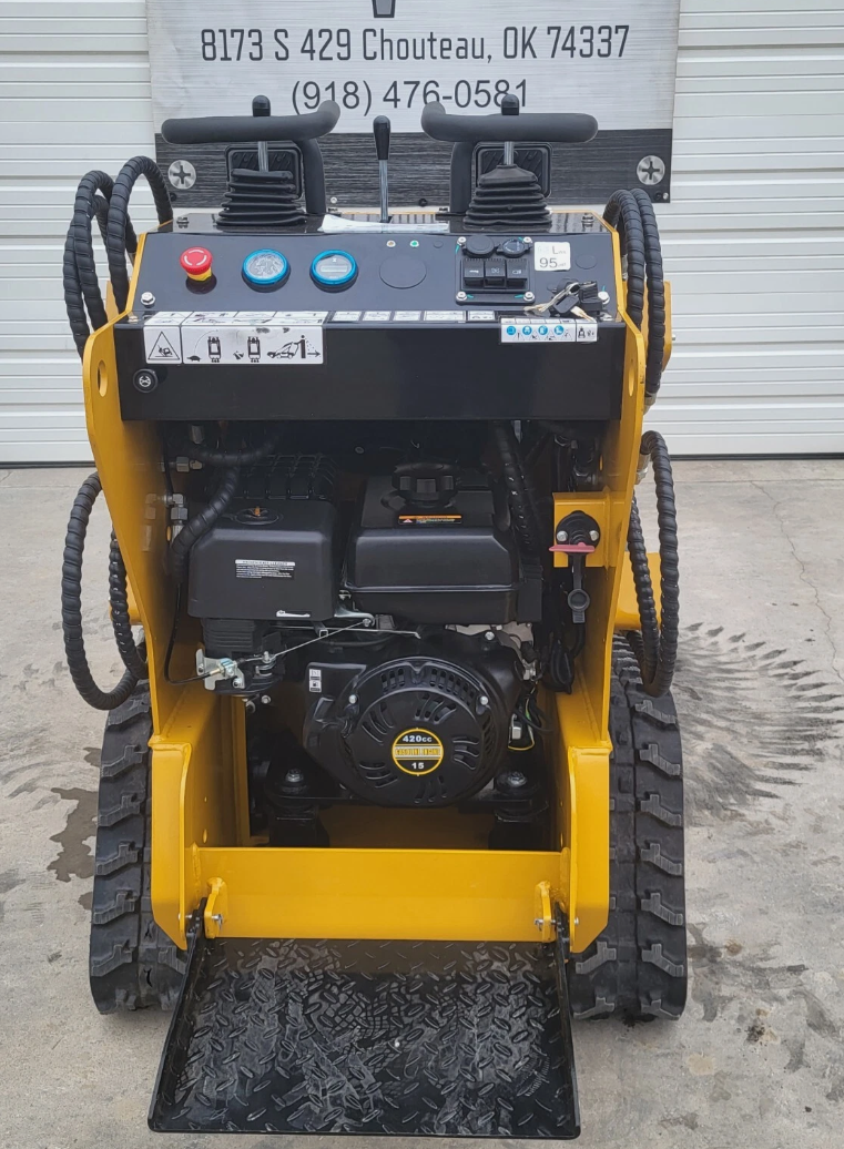 AGT MX-MRT14 stand-on mini skid steer: diamond-plate platform, twin hand levers and 420cc gas engine