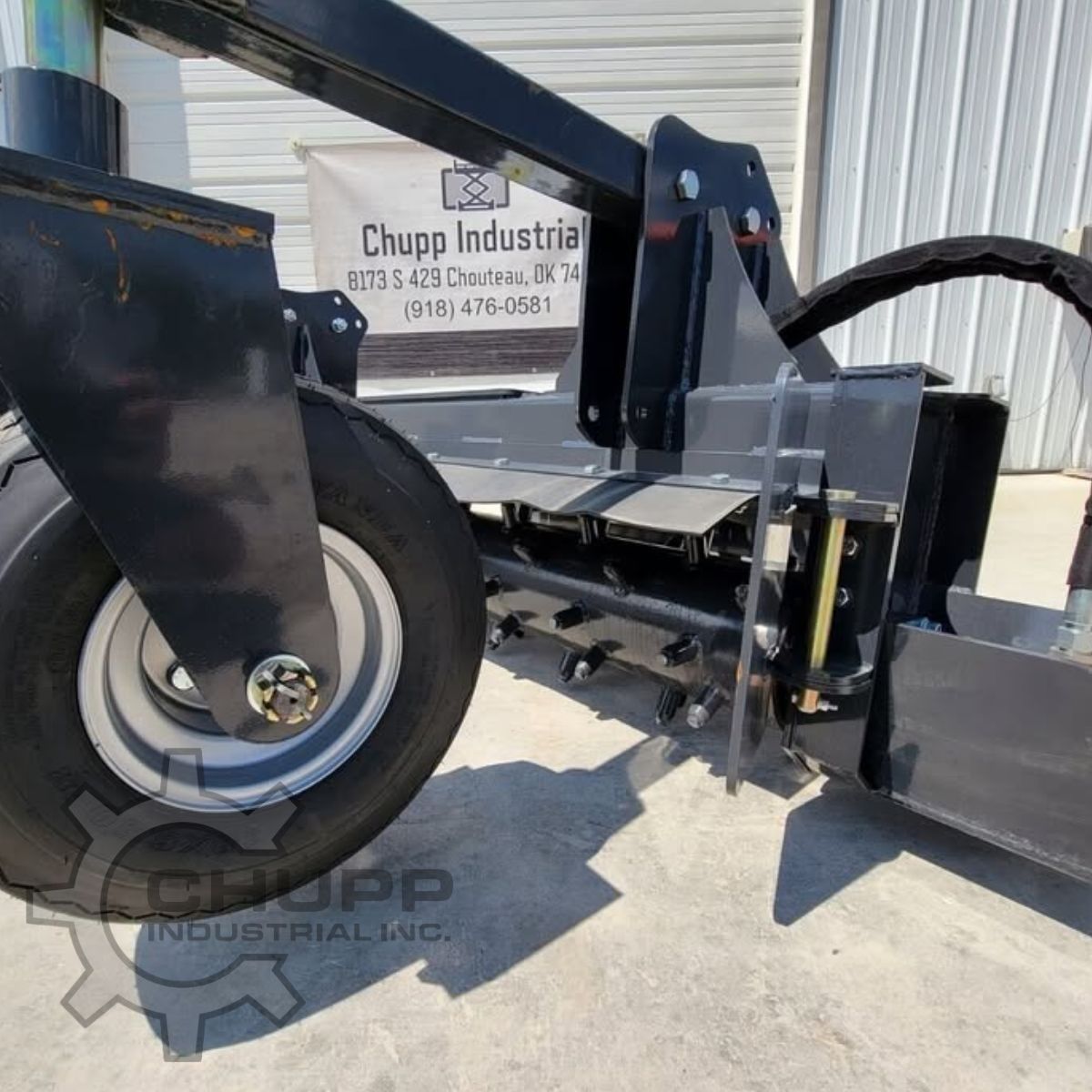 Landhonor soil conditioner: carbide-tooth drum with a pneumatic gauge wheel and hydraulic angling cylinder