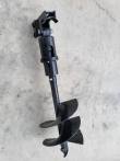 Hydraulic auger end to end: quick-attach bracket, drive housing, shaft and flighted bit