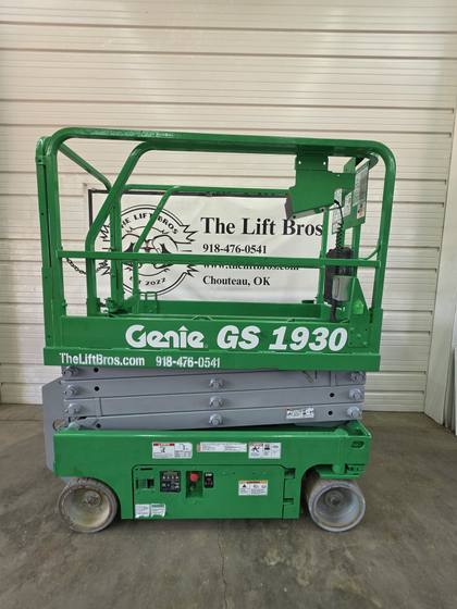 2016 Genie GS-1930 19 ft Electric Scissor Lift - 222 Hours #5614