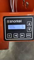 Snorkel ground control display reading 352 hours with battery charge indicator