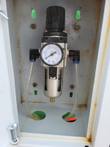 Pressure gauge and air regulator inside the DB500's lockable box