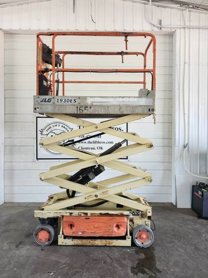 JLG 1930ES 19 ft Electric Scissor Lift #5279