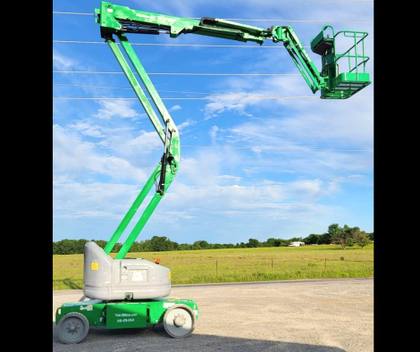 Articulating Boom Lifts