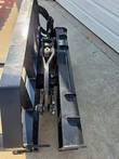 ARTEER rotating pallet forks, rotation cylinder mount and hydraulic hose fittings
