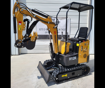 AGT H12R 1 Ton Hydraulic Thumb Mini Excavator
