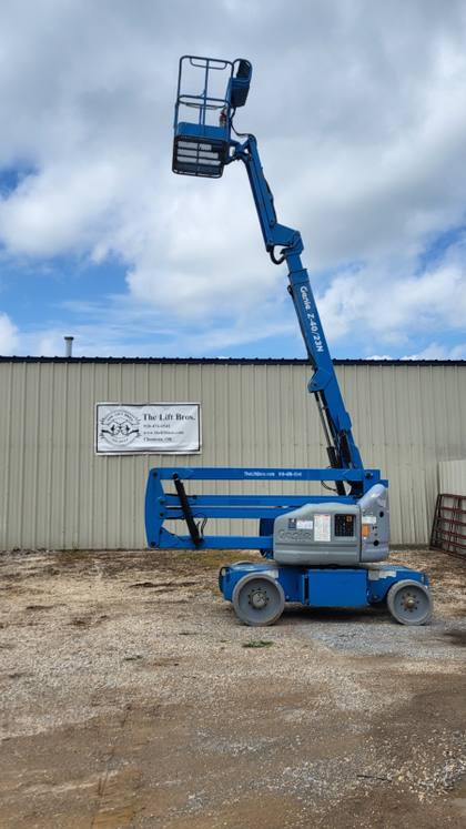 2014 Genie Z40/23N 2WD Electric Articulated Boom Lift #2585