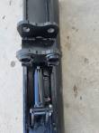 Twin-pin mounting bracket and hydraulic tilt cylinder on the back of the 40-inch tilt bucket