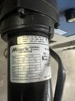 Minarik Automation DC gearmotor label, 25.2:1 ratio, 40 lb-in torque, on shrink wrap machine