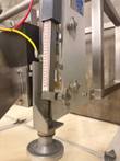 Red measurement scale on the stroke-adjust column with threaded leveling foot