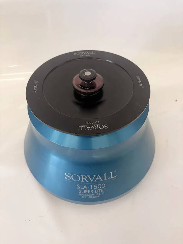 Sorvall SLA-1500 Super-Lite rotor, blue body with black lid and locking knob