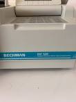 Beckman DU 520 General Purpose UV/Vis Spectrophotometer label strip below the keypad