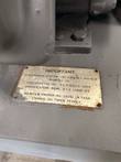 Brass oil plate reading Mobil DTE Light oil, viscosity 145-155 SUS, change oil twice yearly